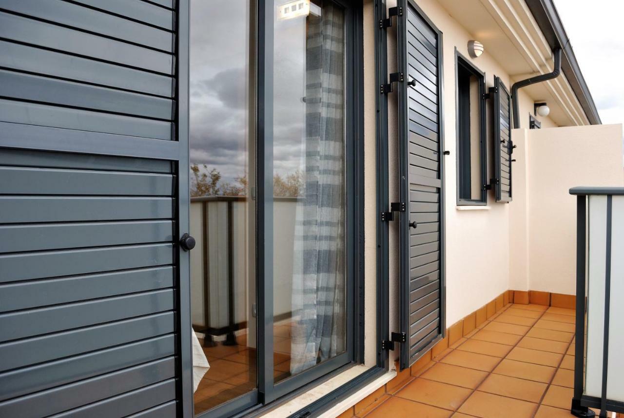 Chalet Adosado De Lujo Para 6 Personas En Golf Panoramica - Internet Fibra Gratis San Jorge  ภายนอก รูปภาพ